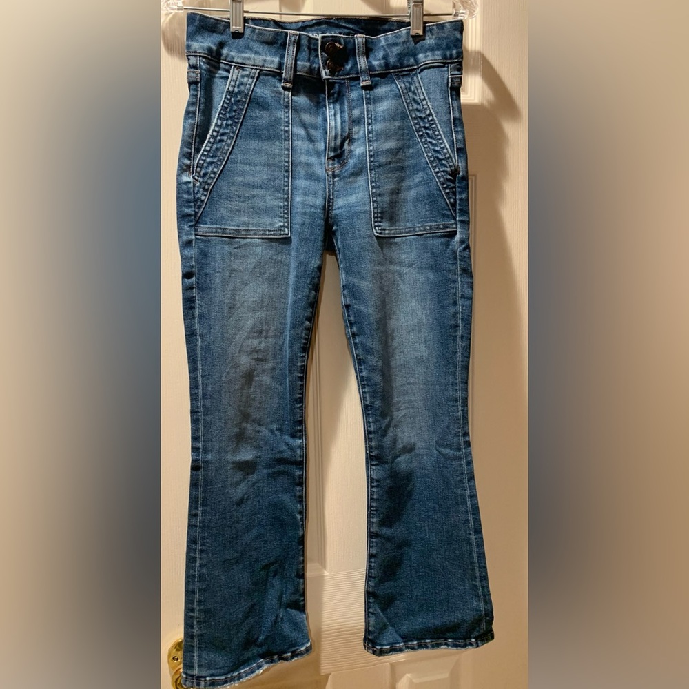 American Eagle Kick Crop Jeans Size 4 Short